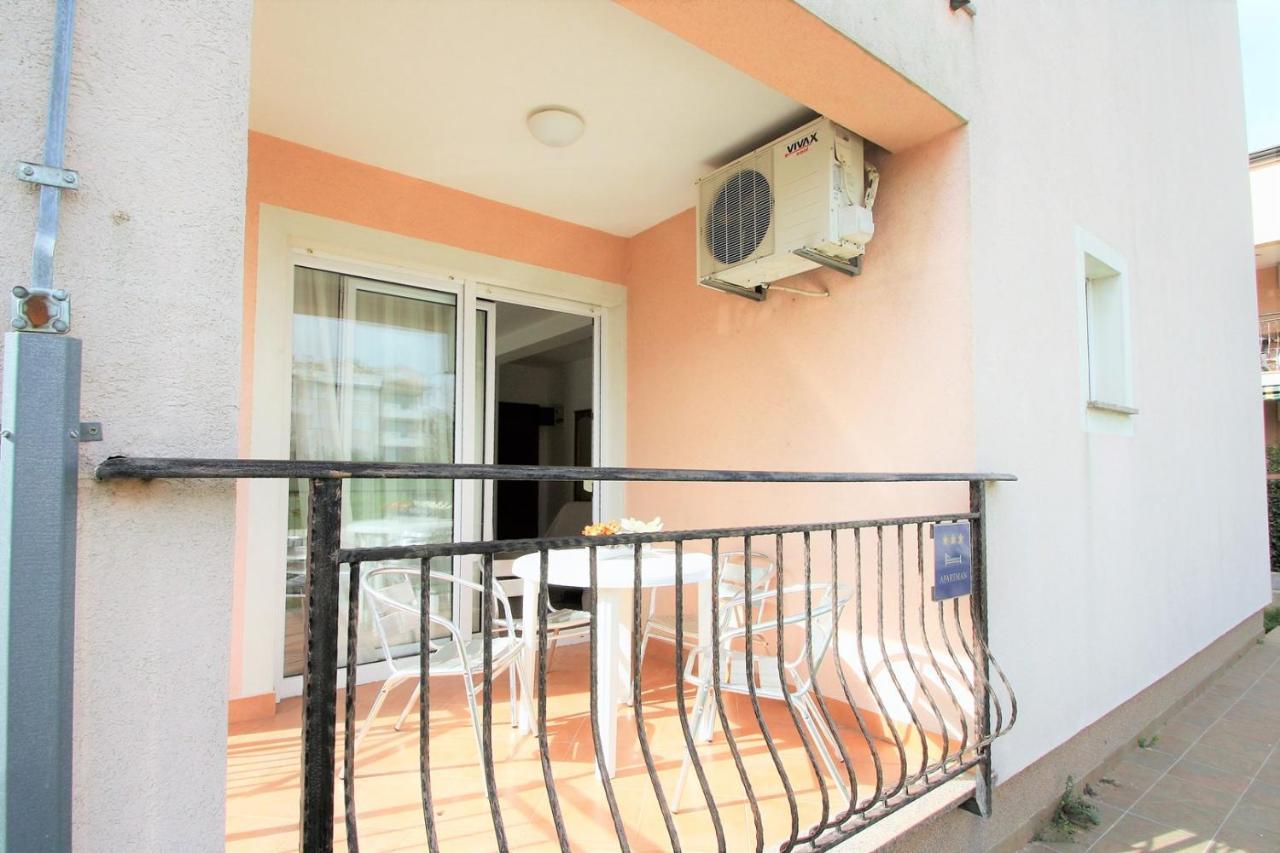 Apartment Mendikovic Poreč Exteriör bild